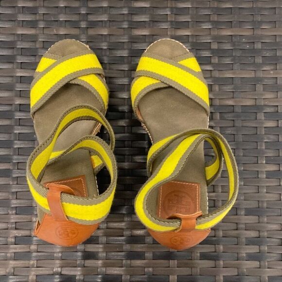 Tory Burch, wedge sandals, size 7 - Picture 4 of 8